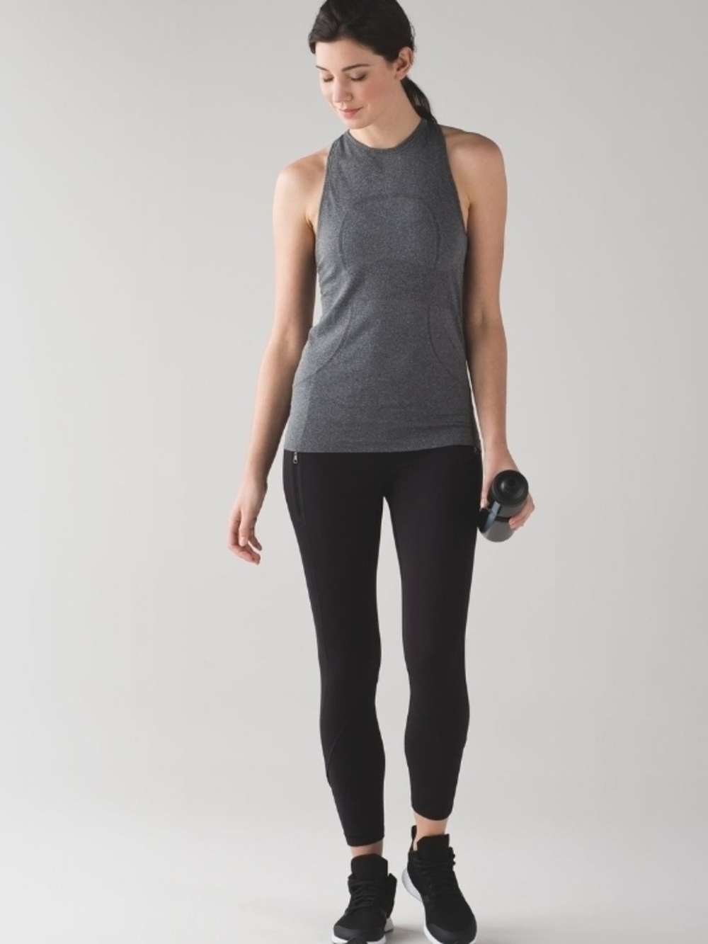 Lululemon Swiftly Tech Racerback Tank - Size 6 - Picture 4 of 4